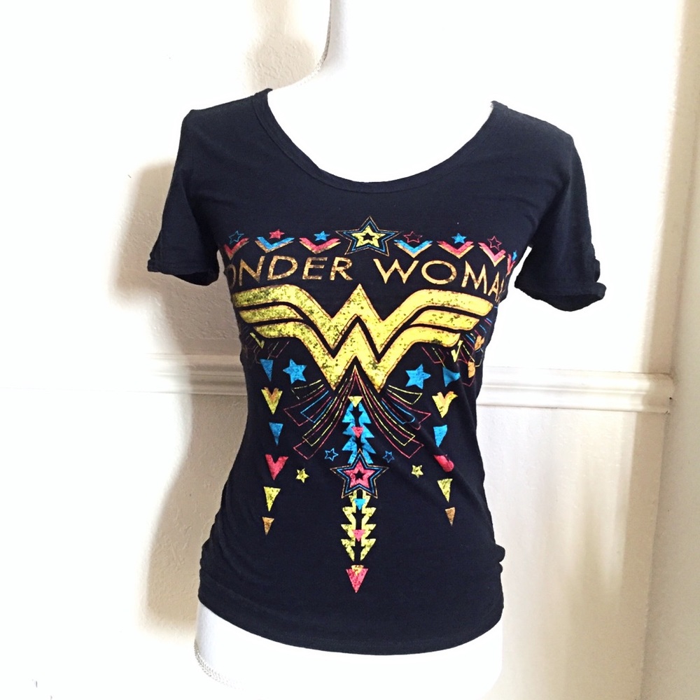 DC Comics Wonder Woman Graphic Tee Sz Juniors XS
